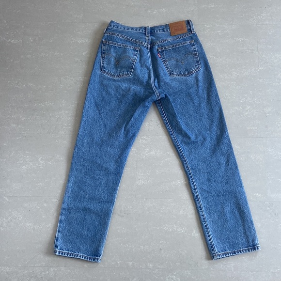 Levis 501 Jeans - Picture 3 of 8